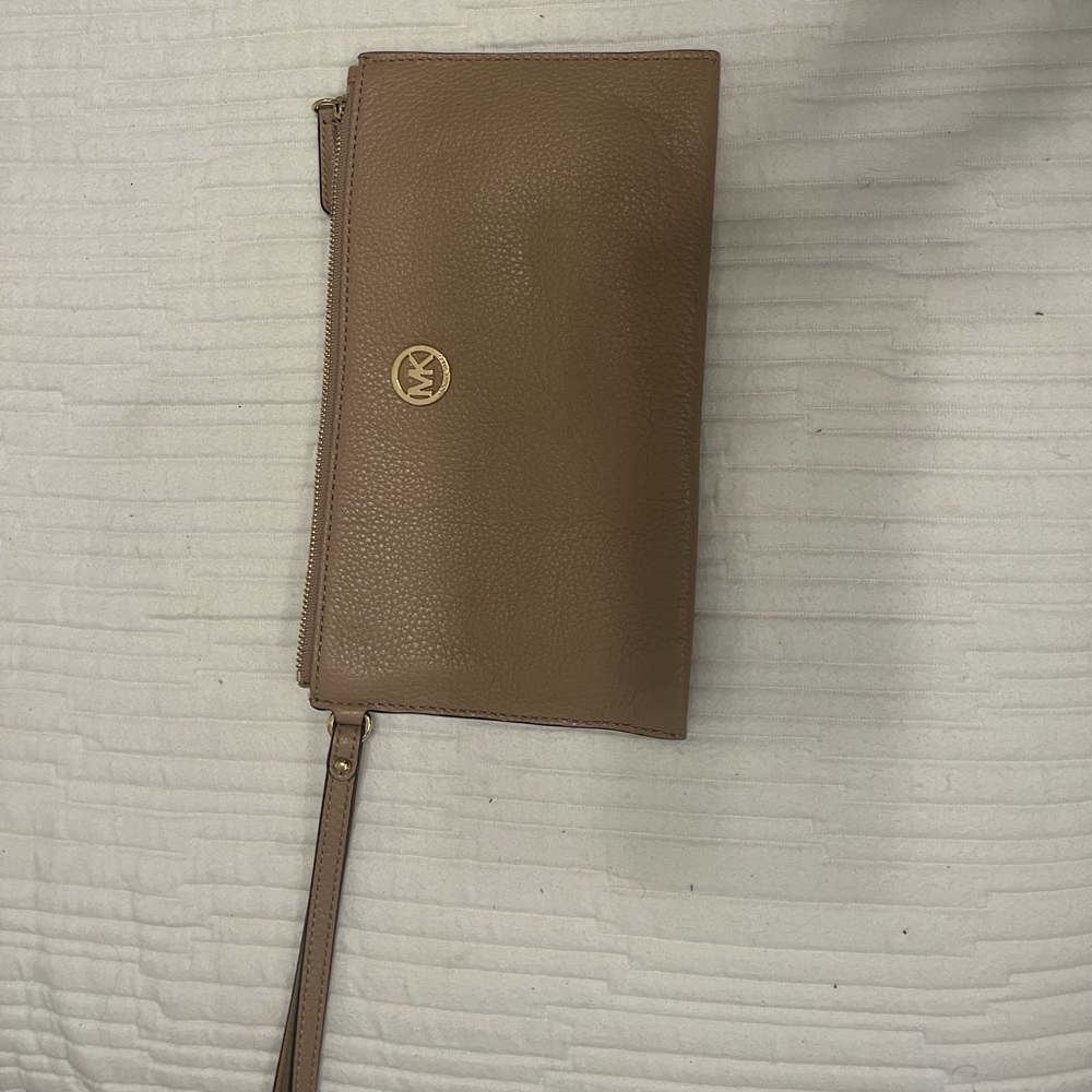 Wristlet
